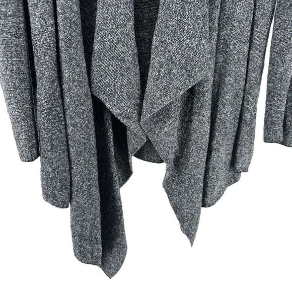 Barefoot Dreams Cardigan Sweater Calypso Wrap Bamboo Chic Lite Gray Size L / XL - Picture 4 of 9